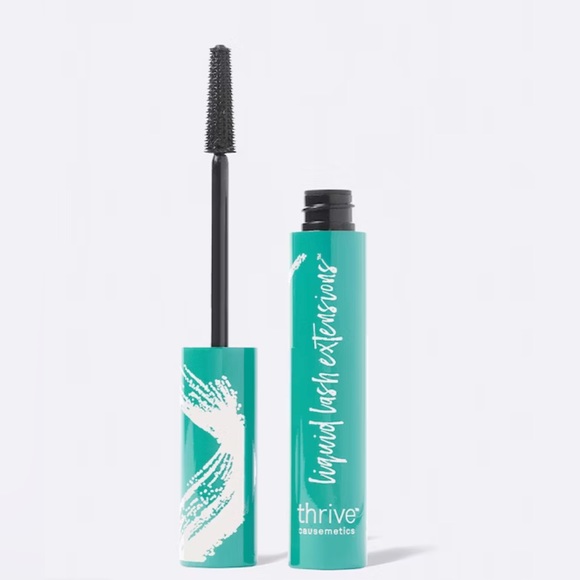 Thrive Causemetics Liquid Lash Extensions Mascara in black - Picture 3 of 4